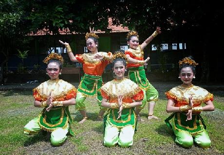TARI HARAPAN